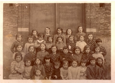 Gibel, classe des filles en 1940