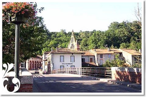 Calmont et le pont sur le Grand L'Hers